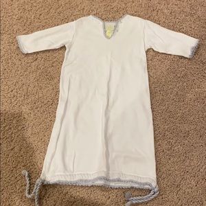 Baby gown 0-3 months